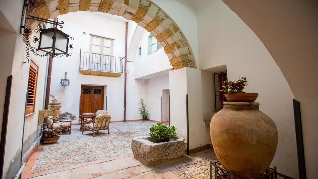 Palazzo Raho Hotel Cefalu Bagian luar foto