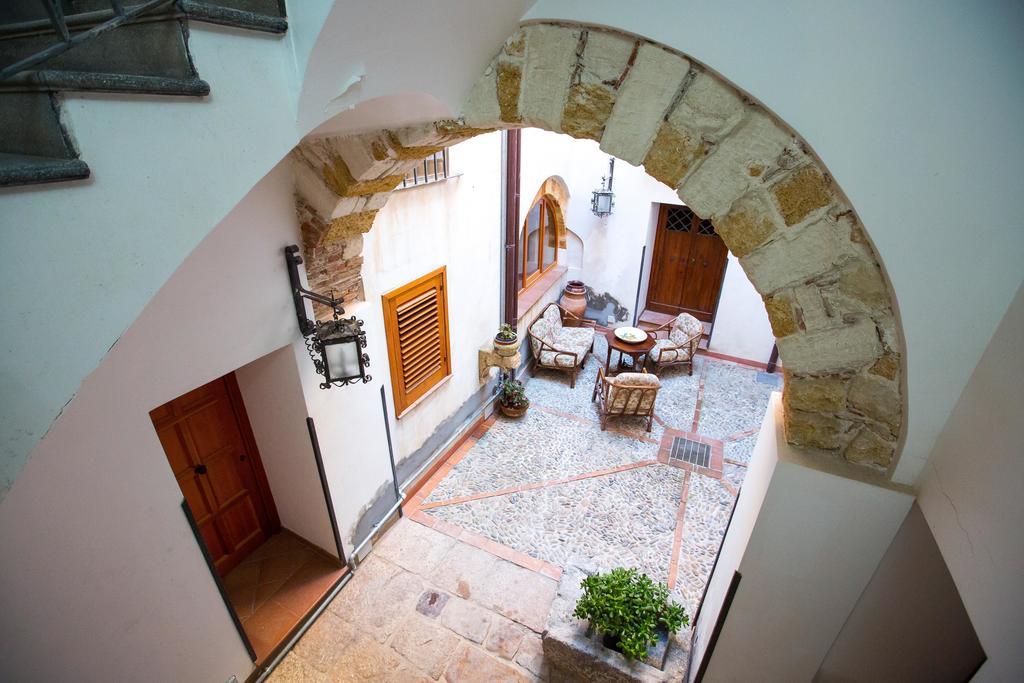 Palazzo Raho Hotel Cefalu Bagian luar foto